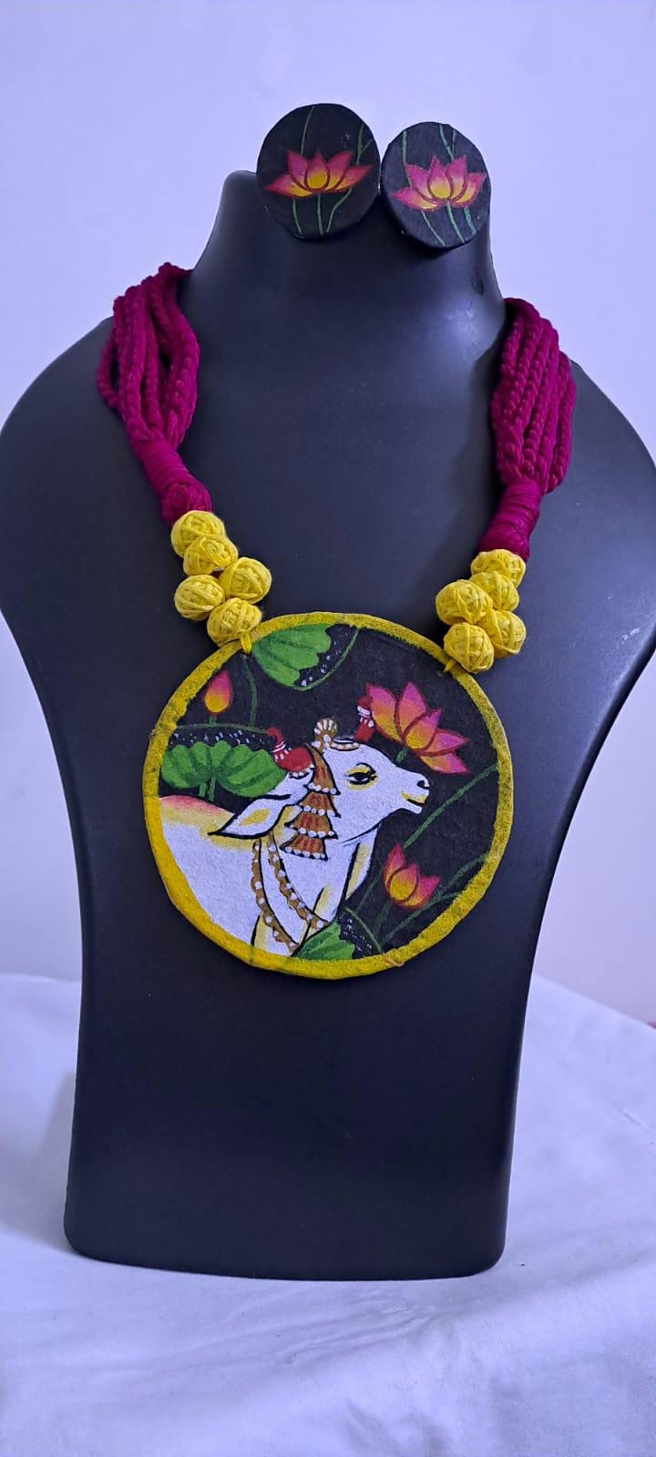 Handpainted fabric jewellery set with matching earrings