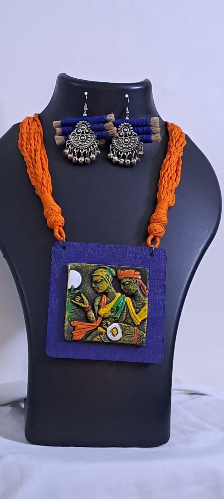 Terracotta and thread necklace