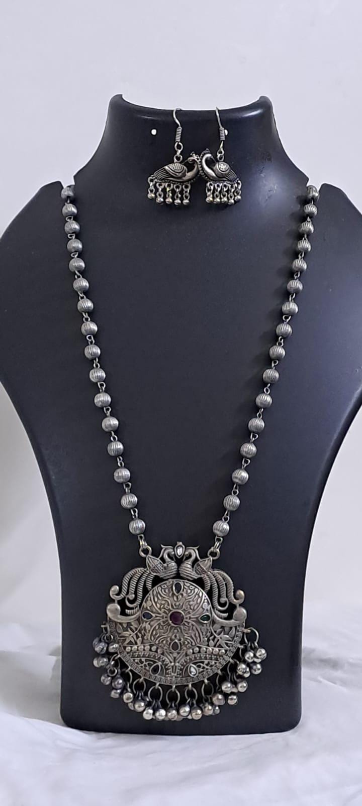 Exclusive light weight silver oxidised set.