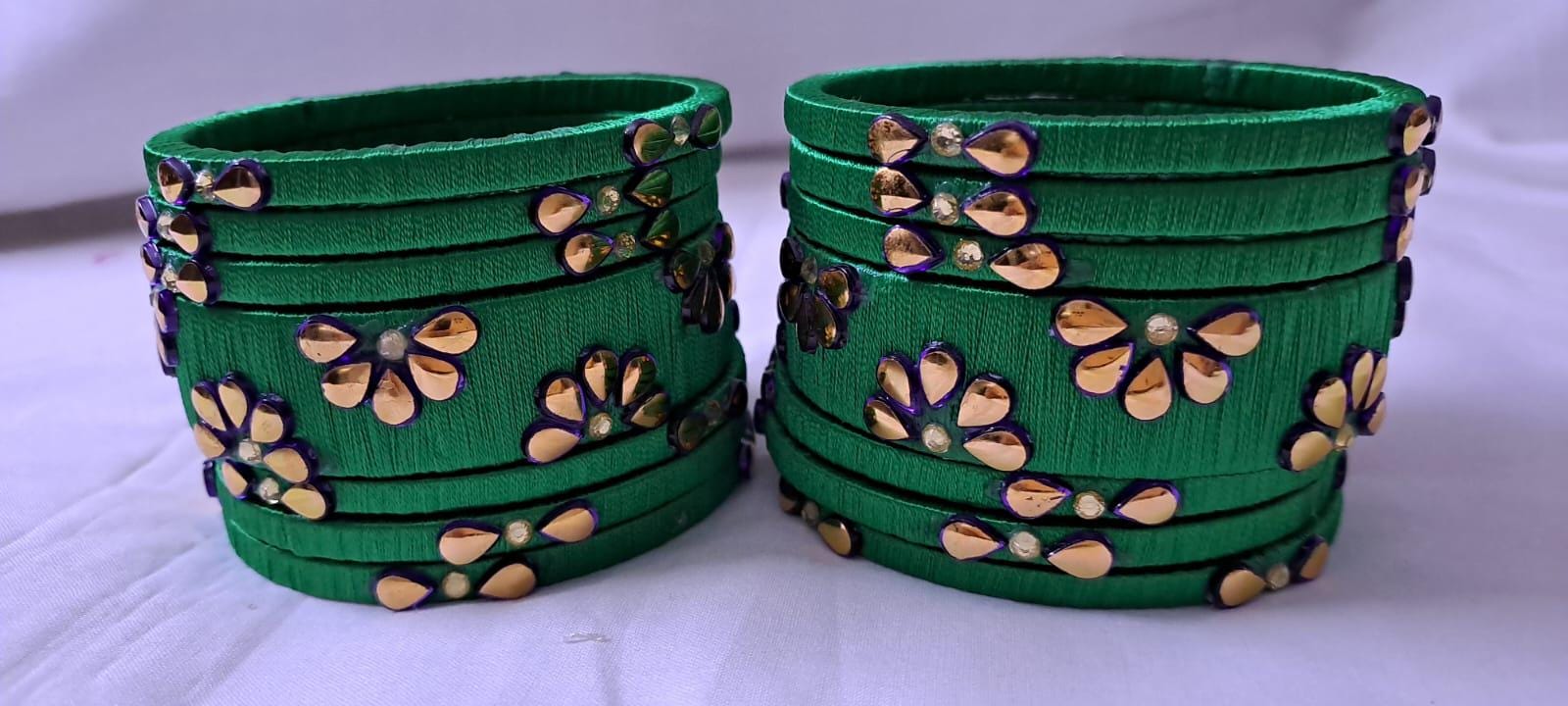 Green colour traditional thread kundan bangles with zari bangle box