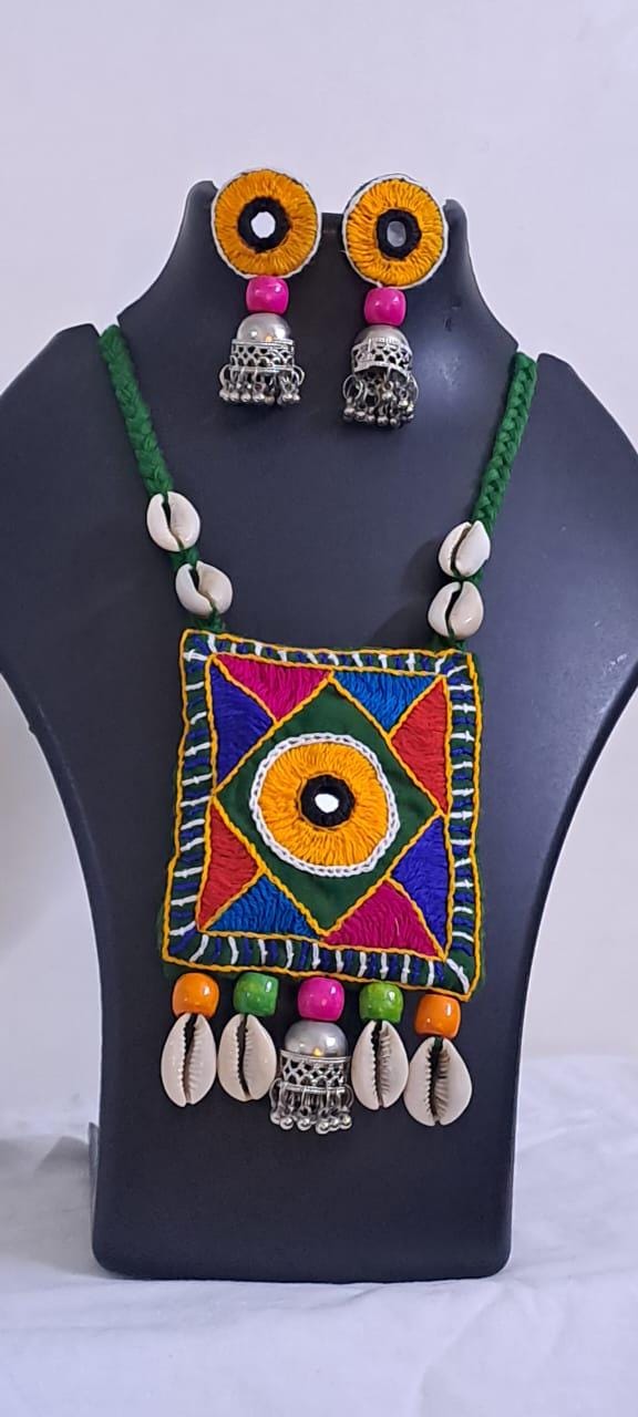 Hand embroidered Kutch Pattern fabric necklace set with matching earrings