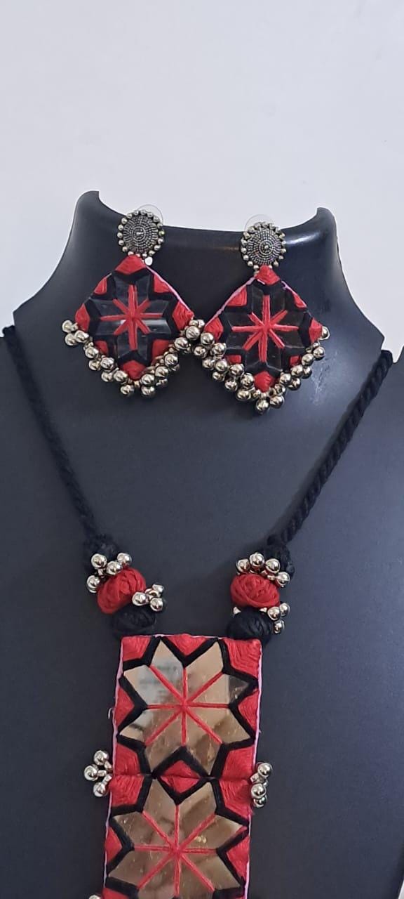 Kutchwork glass necklace set with matching earrings