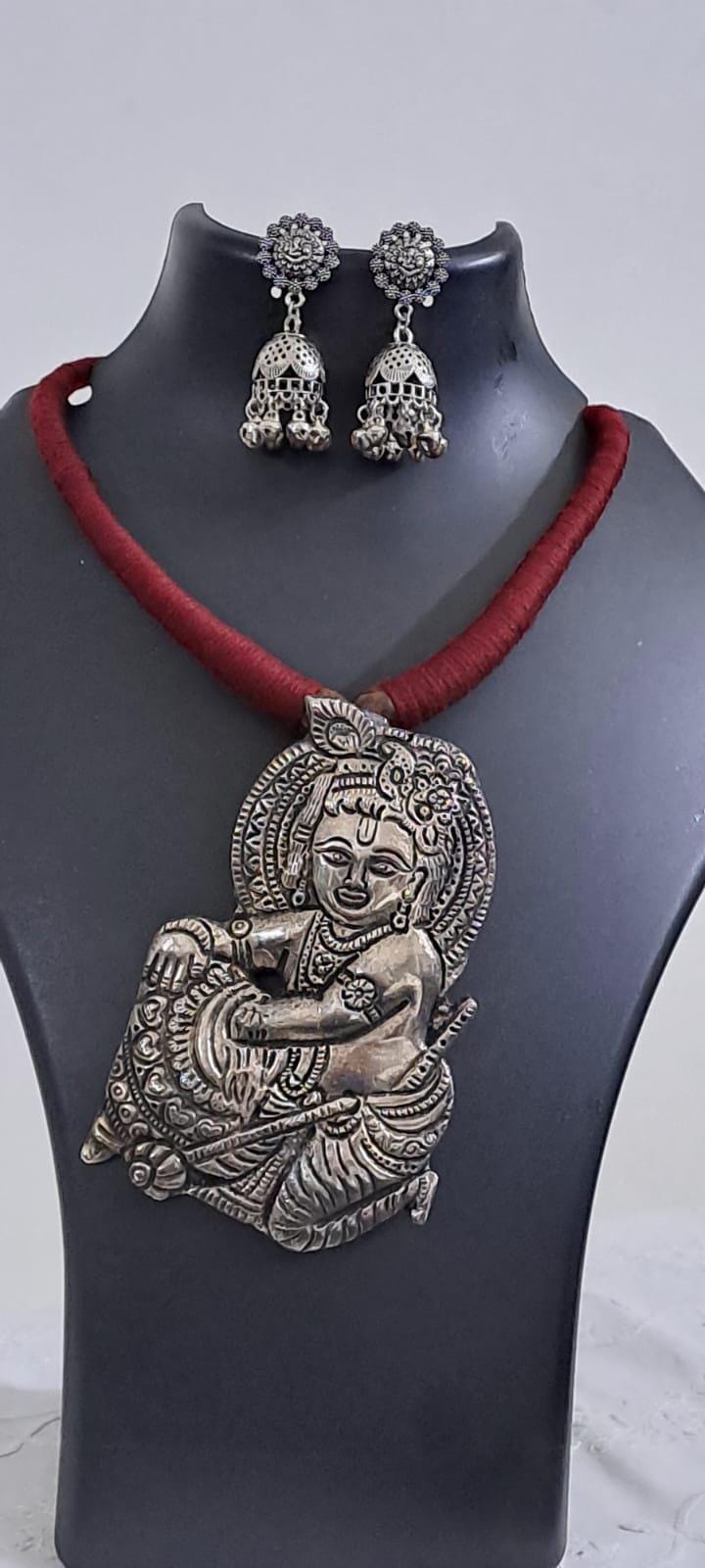 Maroon thread necklace with silver oxidised krishna pendant