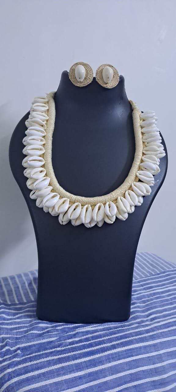 Exclusive jute n shell necklace and matching earrings