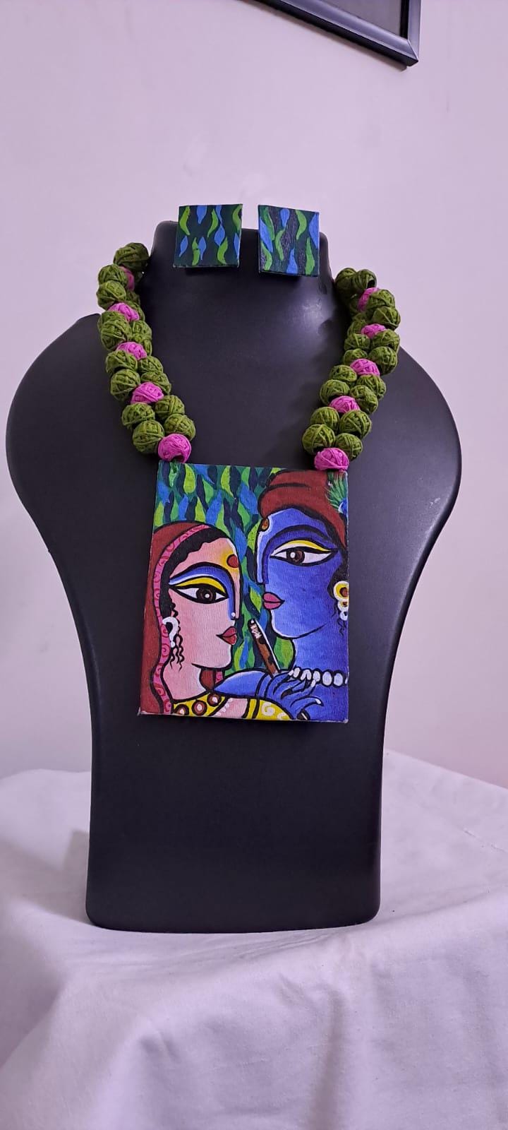 Handpainted fabric jewellery set with matching earrings