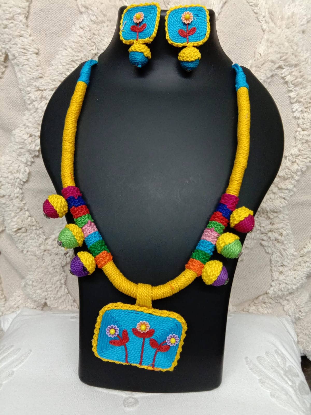 Handmade thread jewellery for summers