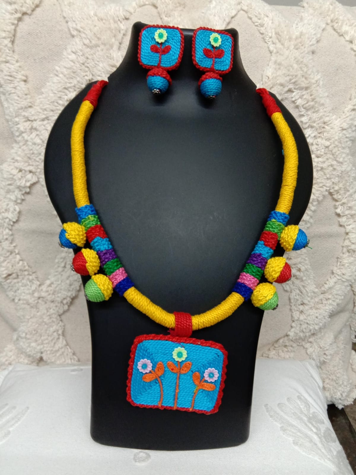 Handmade thread jewellery for summers