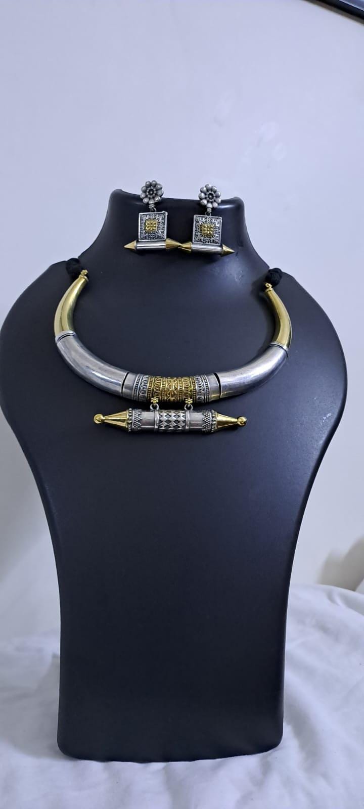 Exclusive silver oxidised hasuli set with matching earrings