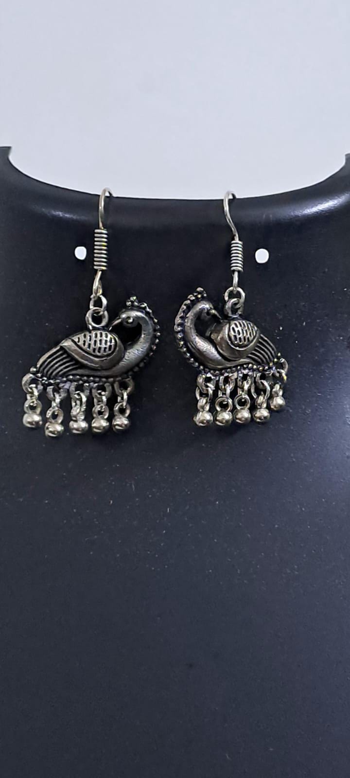 Exclusive light weight silver oxidised set.