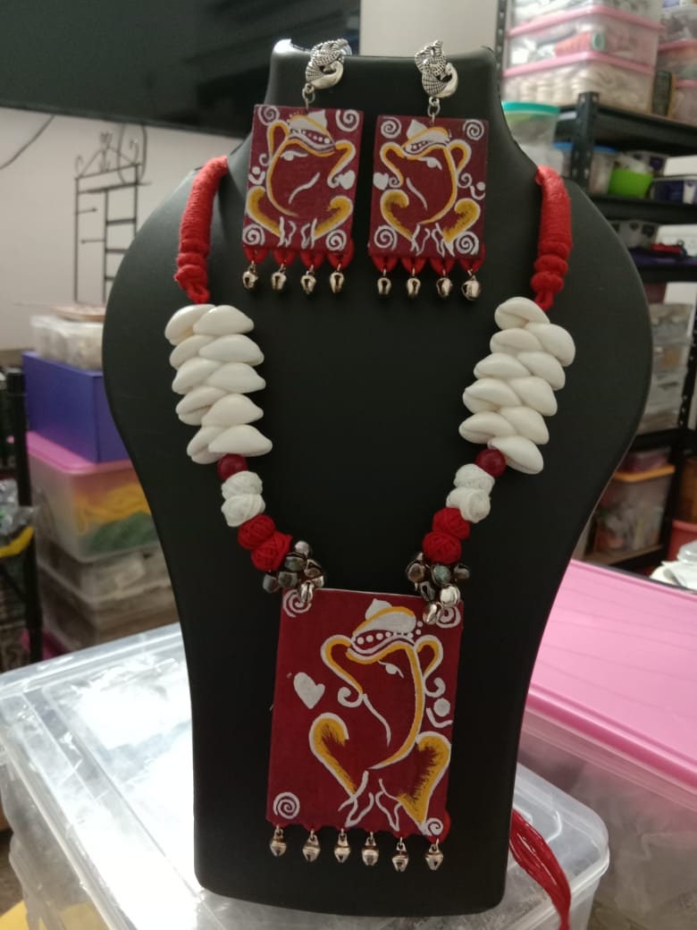 Hand painted Ganesha Jewellery Set