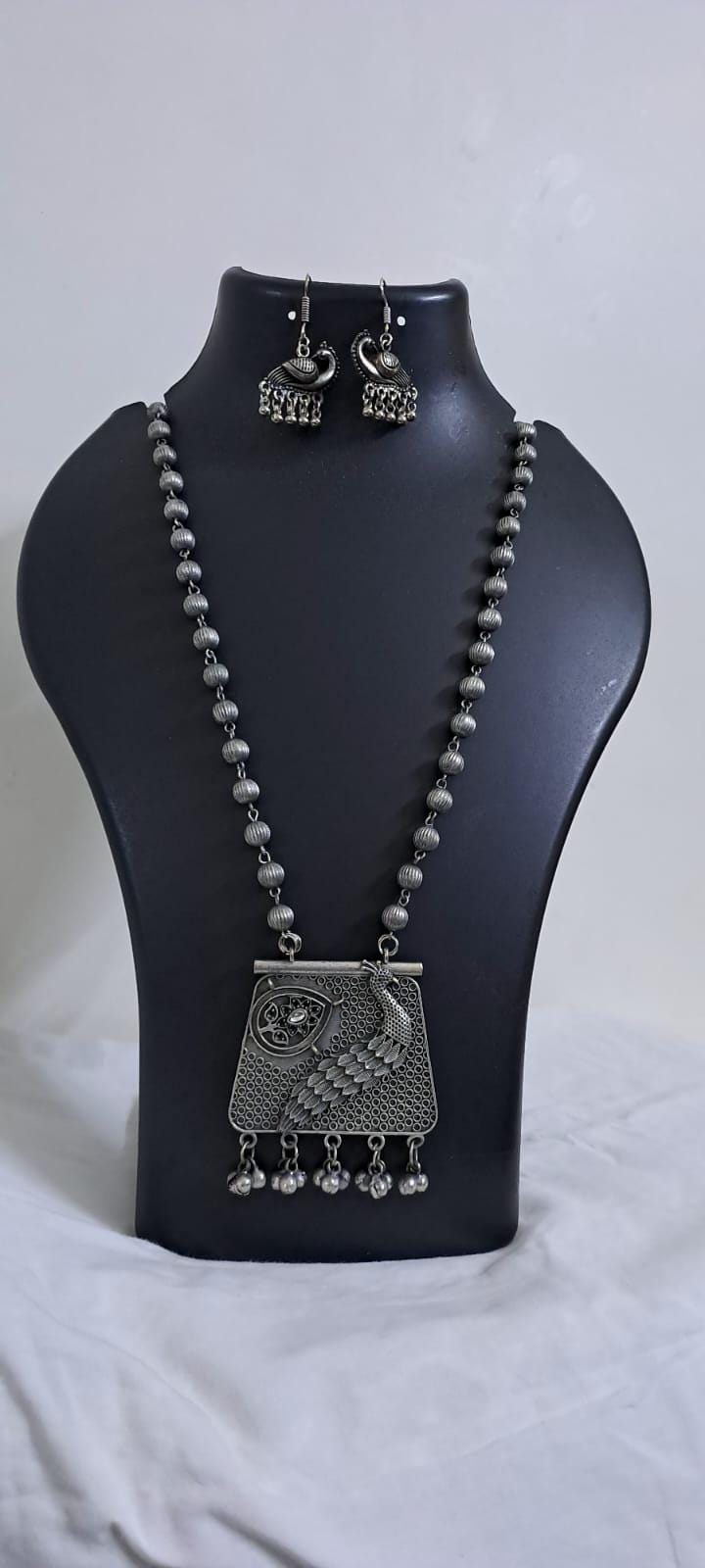 Exclusive light weight silver oxidised set.
