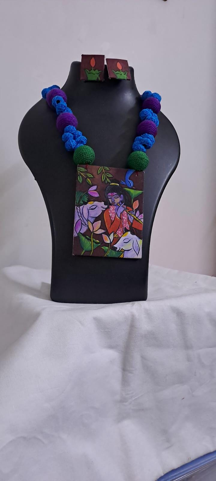 Handpainted fabric jewellery set with matching earrings
