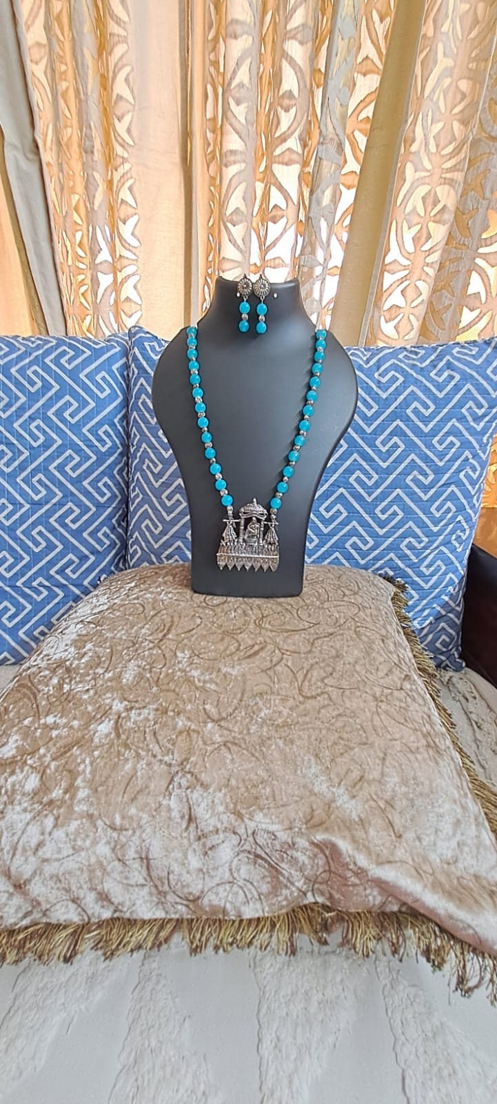 Glass beads necklace with oxidised silver pendant