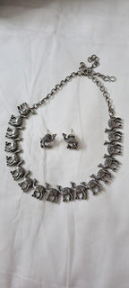 Exclusive n beautiful camel necklace n matching earrings