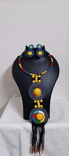 Exclusive multicoloured hasuli thread necklace set with round thread pendant n matching earrings