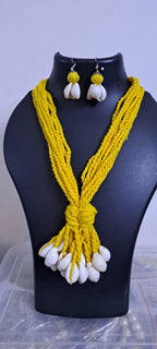 Exclusive combo shell necklaces  and matching earrings (4 sets)