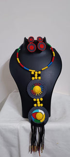 Exclusive multicoloured hasuli thread necklace set with round thread pendant n matching earrings