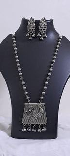 Exclusive light weight silver oxidised set.