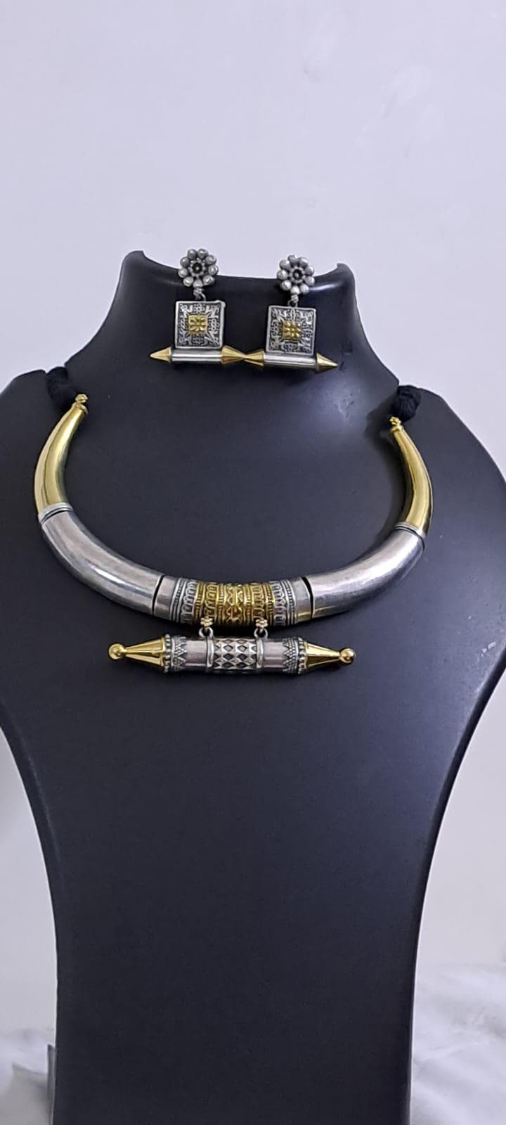 Exclusive silver oxidised hasuli set with matching earrings