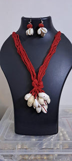 Exclusive combo shell necklaces  and matching earrings (4 sets)