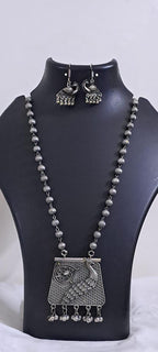 Exclusive light weight silver oxidised set.