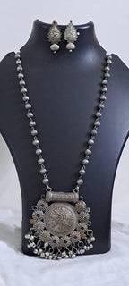 Exclusive light weight silver oxidised set.