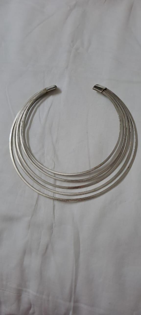 Exclusive multi layered  wired silver oxidised neckband