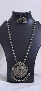 Exclusive light weight silver oxidised set.