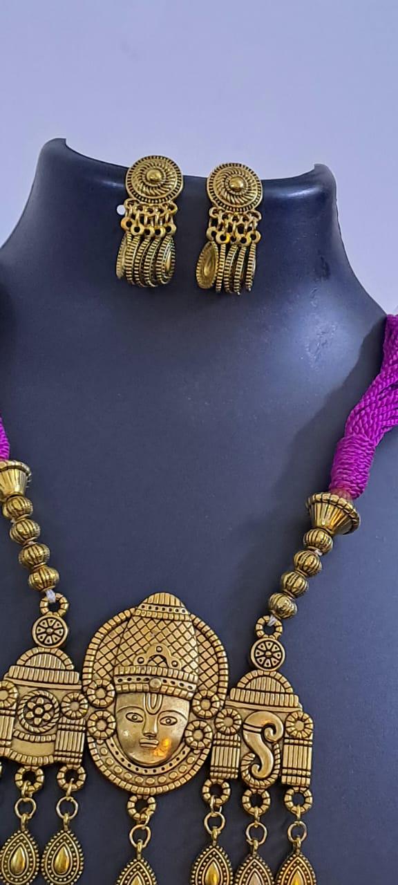 Pink thread necklace with Golden oxidised traditional pendant