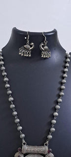 Exclusive light weight silver oxidised set.
