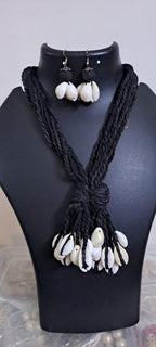 Exclusive combo shell necklaces  and matching earrings (4 sets)