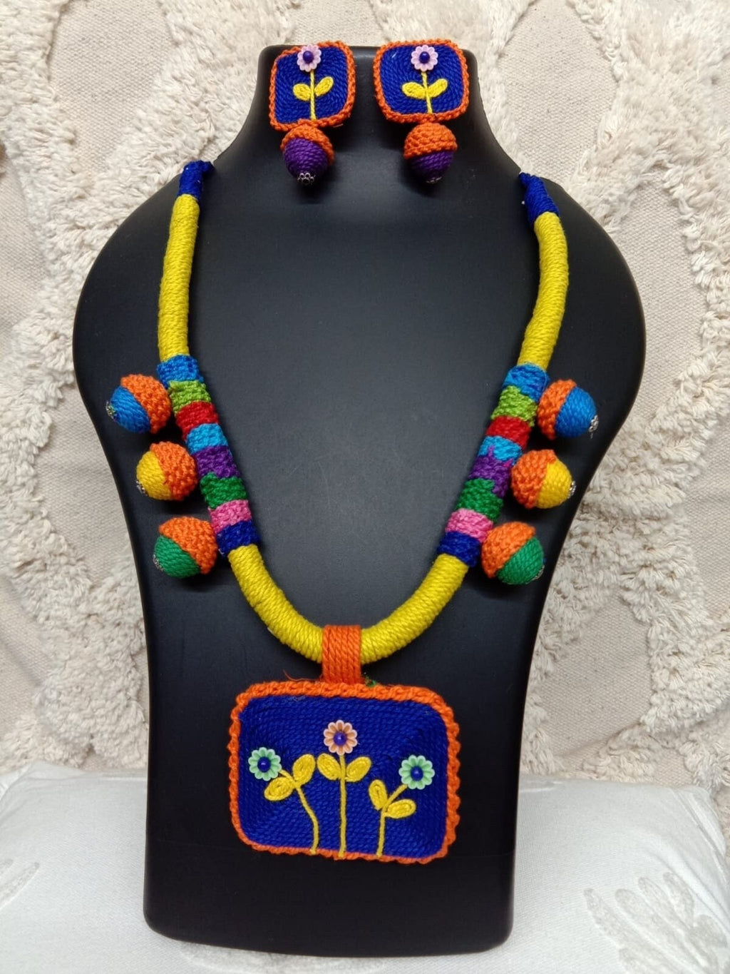 Handmade thread jewellery for summers