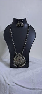 Exclusive light weight silver oxidised set.