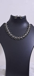 Exclusive n beautiful camel necklace n matching earrings