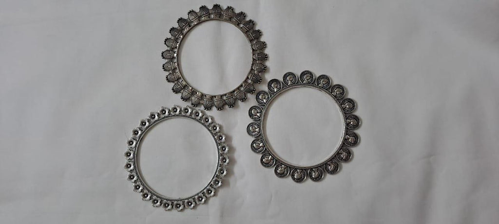 Combo offer of 3 single traditional silver oxidised bangles