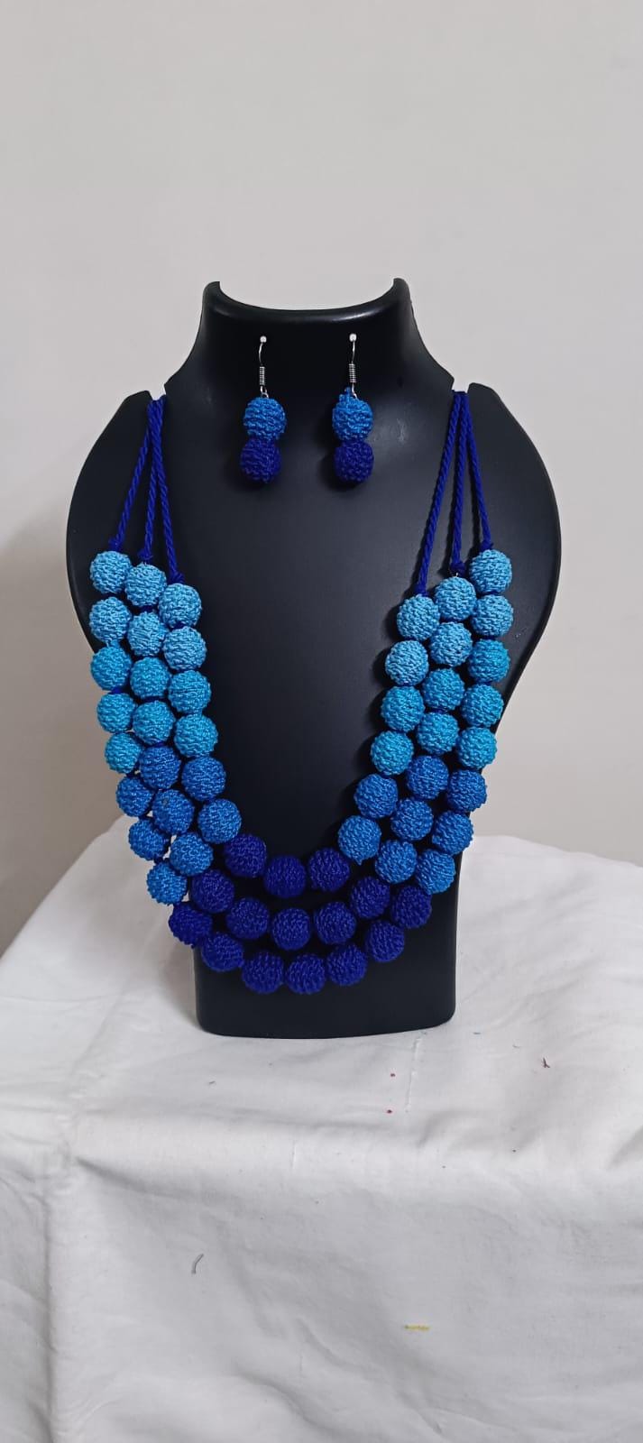 Exclusive 3 layered blue thread beads necklace set with matching earrings