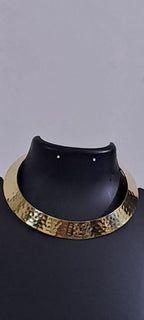 Exclusive golden neckband
