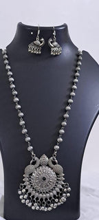 Exclusive light weight silver oxidised set.