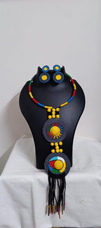 Exclusive multicoloured hasuli thread necklace set with round thread pendant n matching earrings