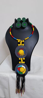 Exclusive multicoloured hasuli thread necklace set with round thread pendant n matching earrings