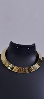 Exclusive golden neckband