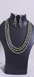 Green paper beads necklace set