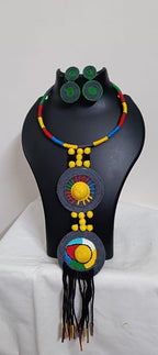 Exclusive multicoloured hasuli thread necklace set with round thread pendant n matching earrings