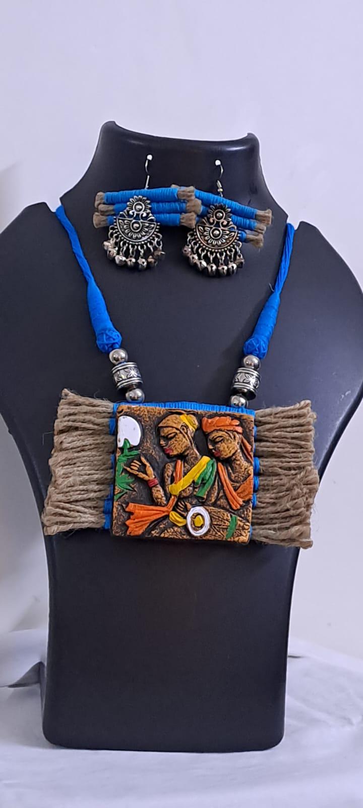 Terracotta and thread necklace
