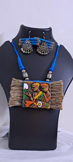 Terracotta and thread necklace