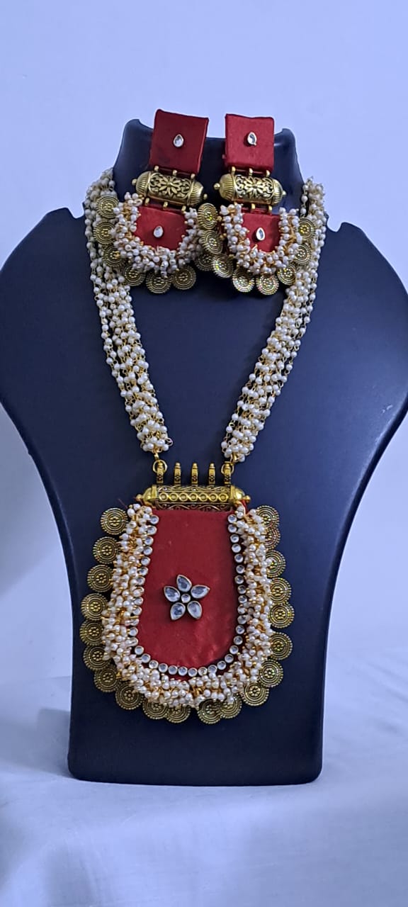 Exclusive Jewellery with Loreal and Golden Oxidised Charms