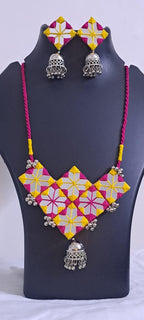 Kutchwork glass necklace set with matching earrings