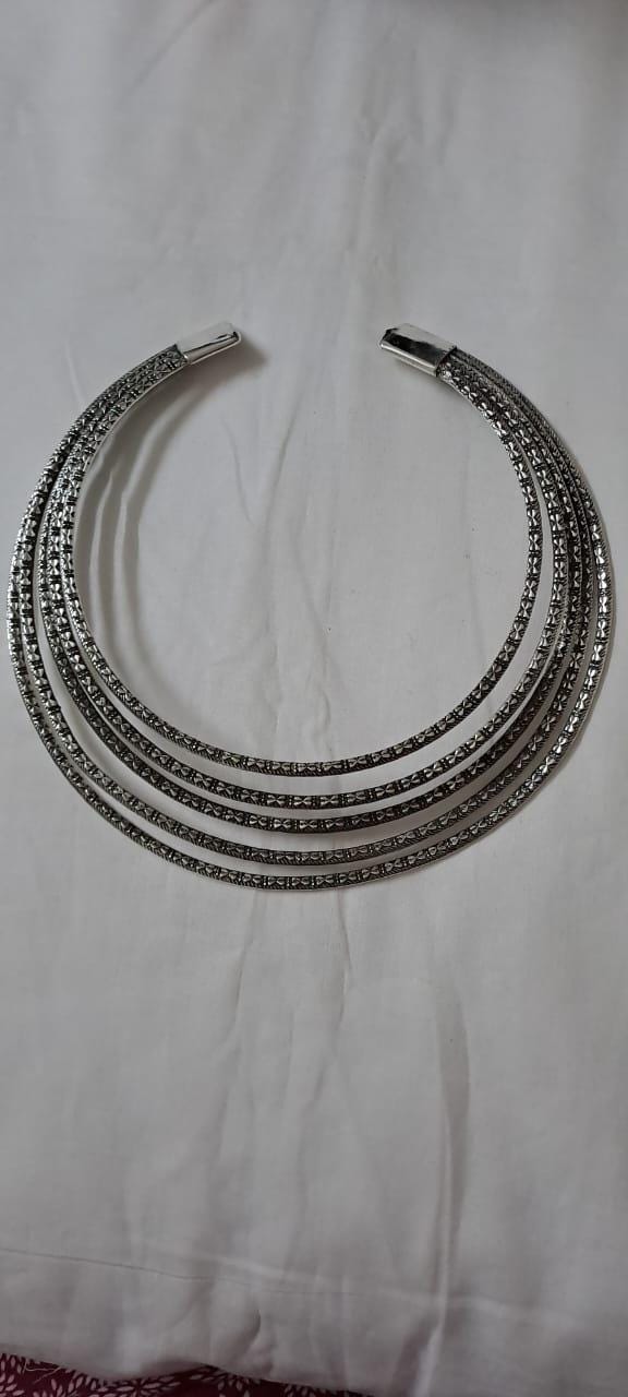 Exclusive multi layered  wired silver oxidised neckband
