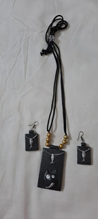 Terracotta pendant necklace