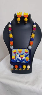 Exclusive thread necklace with duck pendant n matching earrings